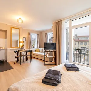 Blankebil & Apartment
